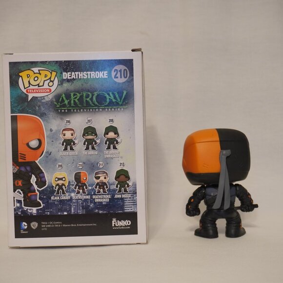 3/$20 - Deathstroke Funko POP! Heroes DC Comics Batman #386 Hot Topic Exclusive - Picture 2 of 5